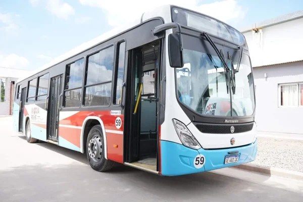La Provincia mantiene sin cambios las tarifas del transporte y el beneficio estudiantil