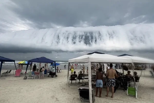 Qué es la nube rollo, el fenómeno climático que provocó sorpresa y pánico en Brasil