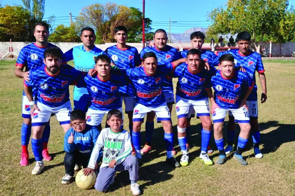 Fútbol Barrial: La Copa de Campeones de Guandacol entró en zona de definiciones