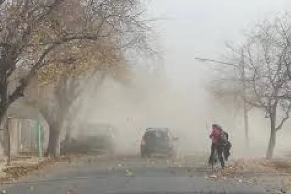 Solicitan extrema precaución en Villa Unión por el viento zonda