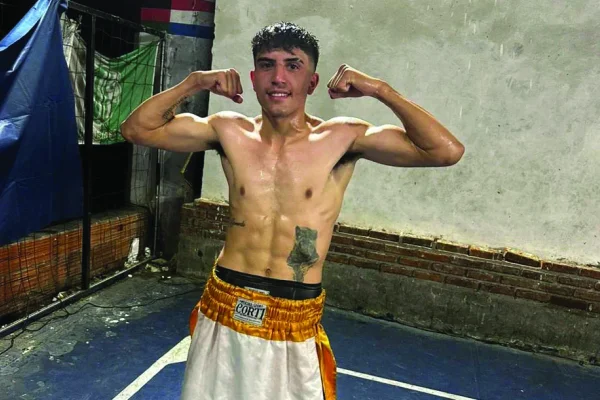 Boxeo: Leonel Pacheco ya es boxeador profesional