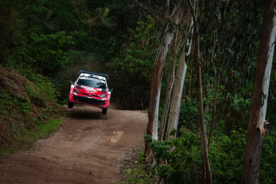 Pajari es 3&deg; y est&aacute; a 3.9s del segundo Neuville