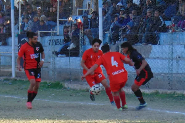 Independiente se llevó el clásico ante Newell's en Chilecito