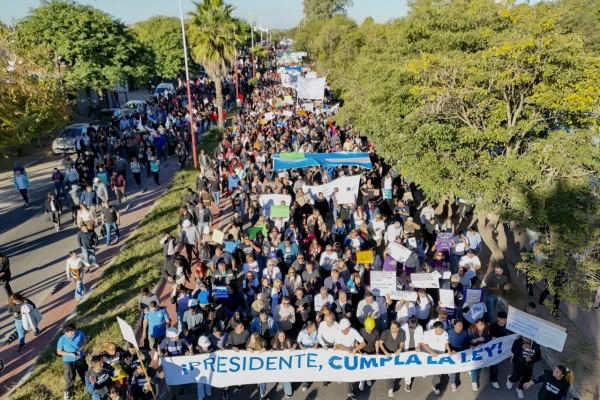 La Rioja se sumó a la Marcha Federal Universitaria en defensa de la educación pública