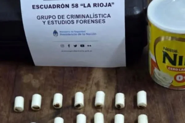 Transportaban cocaína ocultos en una lata de leche y terminaron presos