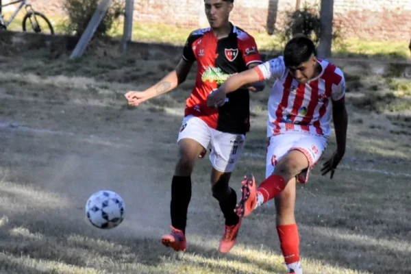 Fútbol: Aburrido empate entre Andino e Independiente