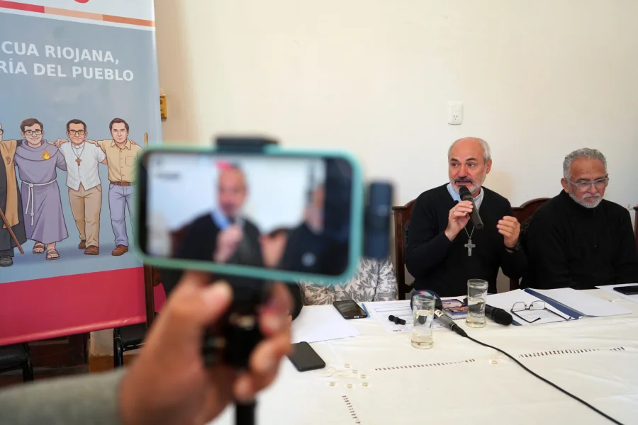 Braida en la conferencia de prensa.