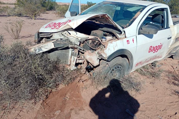 Conductor con heridas en espectacular vuelco en Ruta Nacional N° 76