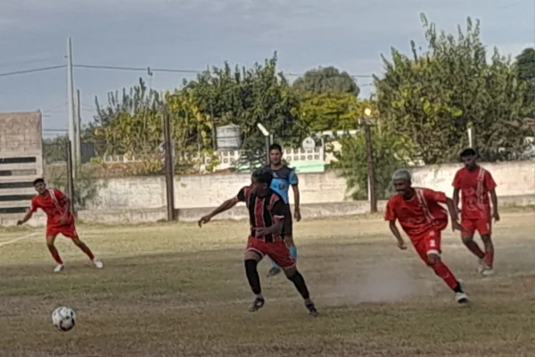 Fútbol: San Martín no lo cerró y Riojano lo empató en el final