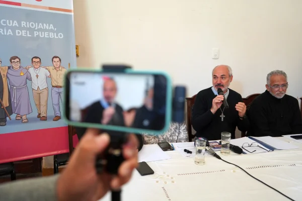 Se presentó Año Jubilar por los 50 años de la Pascua Riojana