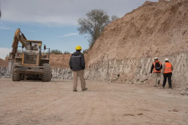 Destacan el crecimiento de la minería de yeso con generación de empleo en el interior