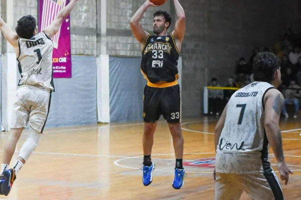 Amancay logró otra victoria y sigue a paso firme en el Torneo Local
