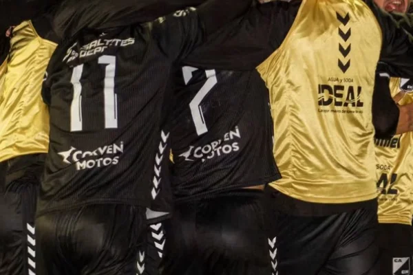 Central Norte le ganó a Racing de Córdoba sobre la hora y se aleja del descenso