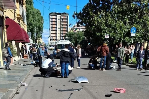 Horror en Italia: un conductor embistió a peatones y causó escenas de caos
