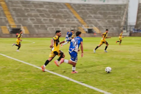 San Francisco goleó a Malanzán y se metió en semis del Provincial