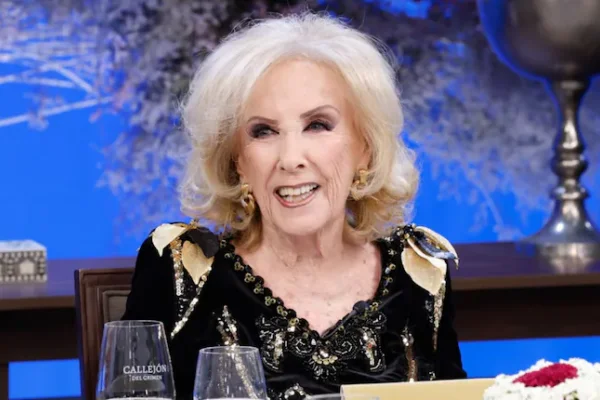 Mirtha Legrand contó cómo vivió la eliminación de Racing tras la polémica con Rosario Central y la AFA