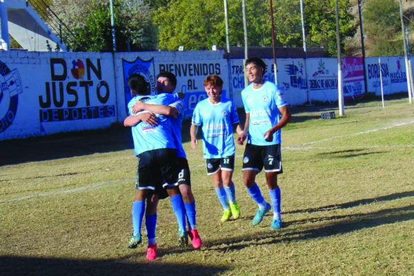 Fútbol de Chilecito: Atlético venció a Unión y manda solo en la Zona B