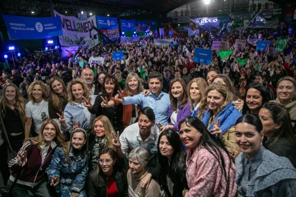 Madera y Pedrali acompañaron a Kicillof en acto de la rama femenina del MDF