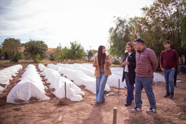 La Provincia fortalece la educación agrotécnica y acompaña a estudiantes de la Ruta 5