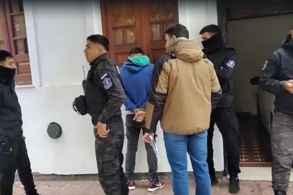 Salió de la cárcel hace tres meses y lo detuvieron robando en la Feria de Artesanos