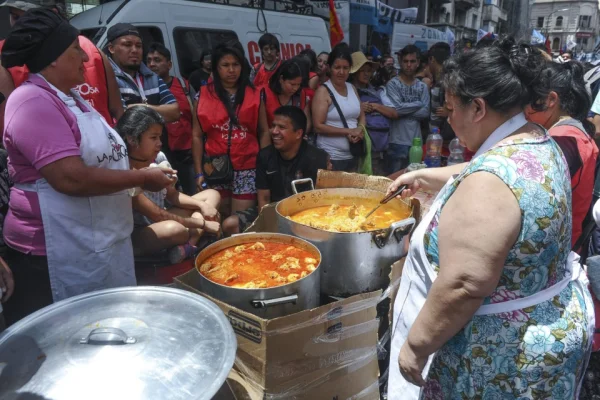 Convocan a una olla federal y movilización en defensa de jubilados