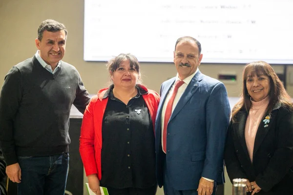 Quintela encabezó la adjudicación de 183 cargos docentes y defendió la inversión educativa en la provincia