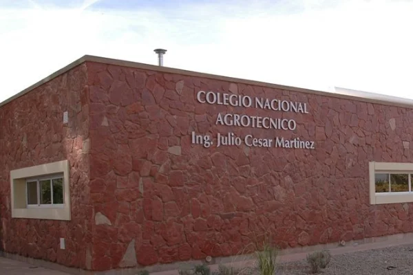 Alumno llevó un arma a una escuela de Tilimuqui y activaron el protocolo