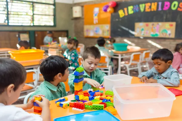 Avanza la cobertura del nivel inicial, pero en los sectores más vulnerables sólo 4 de cada 10 niños de 3 años asisten