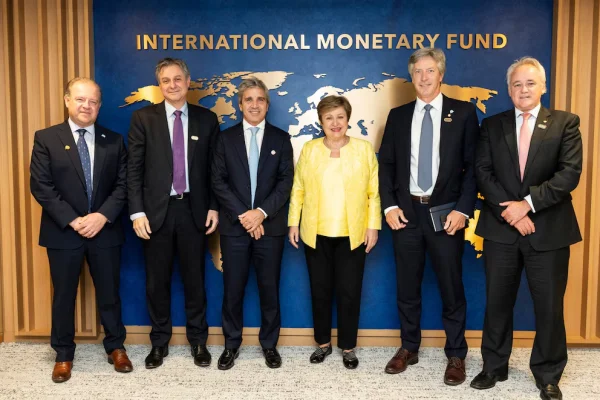 El FMI aprobó la revisión del acuerdo y destrabó el desembolso por US$1.000 millones