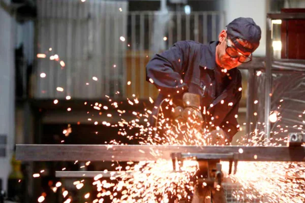 La actividad económica mostró signos de recuperación: tuvo una suba del 5,5% en marzo