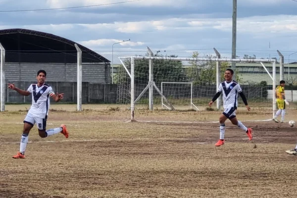 Fútbol: Vélez venció a San Lorenzo y festejó su primer triunfo en el Campeonato
