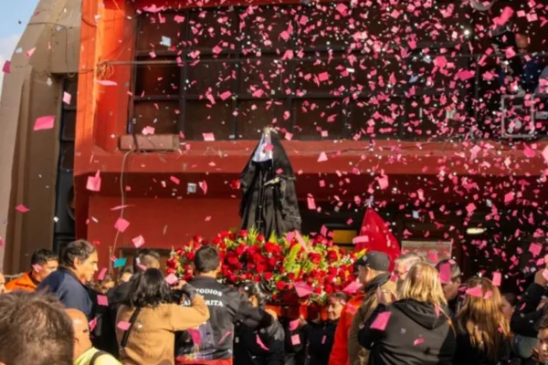 Multitudinaria muestra de fe en honor a Santa Rita en Chilecito