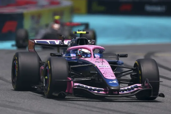 Colapinto finalizó décimo en la clasificación del GP de Canadá en la que Russell hizo la pole