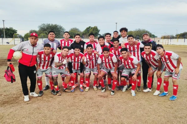 Estudiantes ganó y se subió a la cima del Campeonato 2026