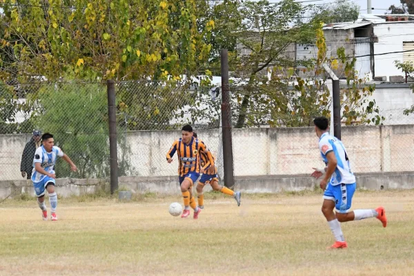 Defensores de la Boca se impuso a Racing en la cancha  “Oficial”