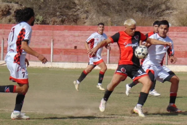 Duelo de  “Rojinegros” en el cierre de otra fecha en Chilecito