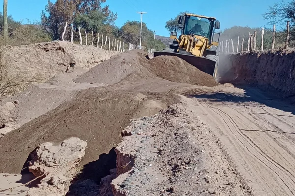 Realizaron mantenimiento vial en rutas del interior provincial