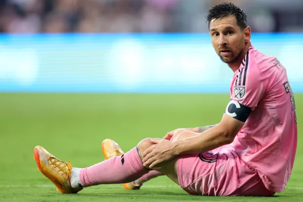 Se confirmo la lesión que sufrió Lionel Messi: cuánto le demandará su recuperación