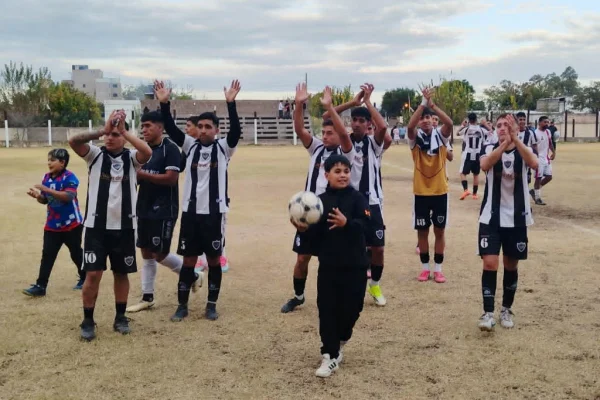 San Vicente derrotó a Unión y toma confianza en el Campeonato