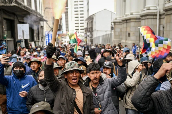 Bolivia: el Gobierno admitió que murió una persona en las protestas
