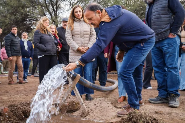 Inauguraron el acueducto Desiderio Tello-Chelcos para reforzar el abastecimiento de agua potable