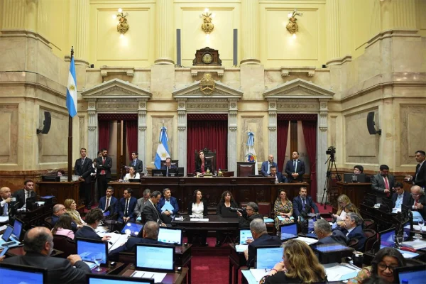 El Congreso acelera debates para sesionar antes del Mundial