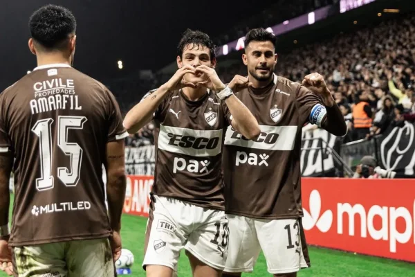 Platense hizo historia en Brasil y clasificó a octavos de la Copa Libertadores
