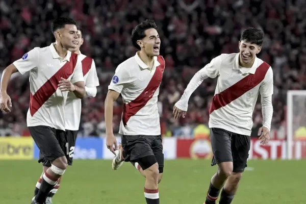 River se recuperó con una goleada a Blooming y el pase a octavos de la Sudamericana
