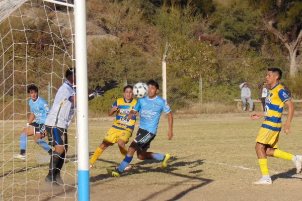 Fútbol de Chilecito: Atlético derrotó a Defe de manera agónica y manda en la Zona B