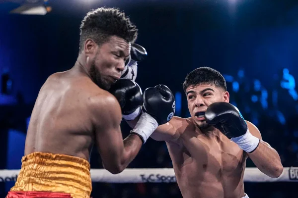 Boxeo: Lapidaria victoria de Contreras en la FAB
