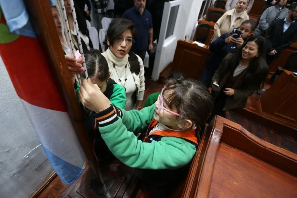 Impulsan la creación de un himno para Rosarito Vera Peñaloza