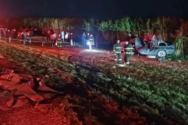 Murieron tres integrantes de una familia en un terrible choque en Tucumán