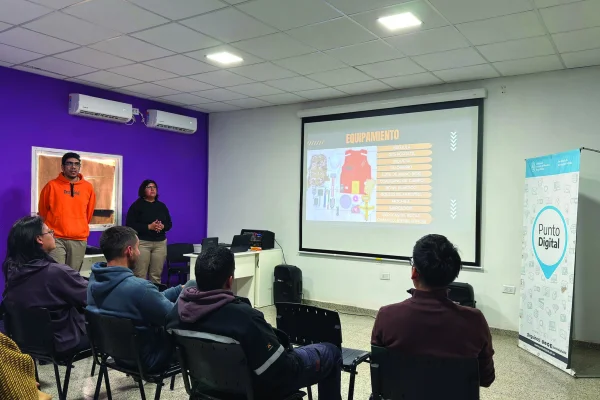 Realizaron conversatorio sobre la minería