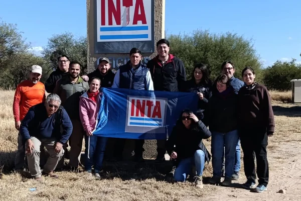 El INTA La Rioja recibió la visita de estudiantes de la carrera de Agronomía de la UNDeC